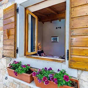 https://villa-morena.in-istria.net